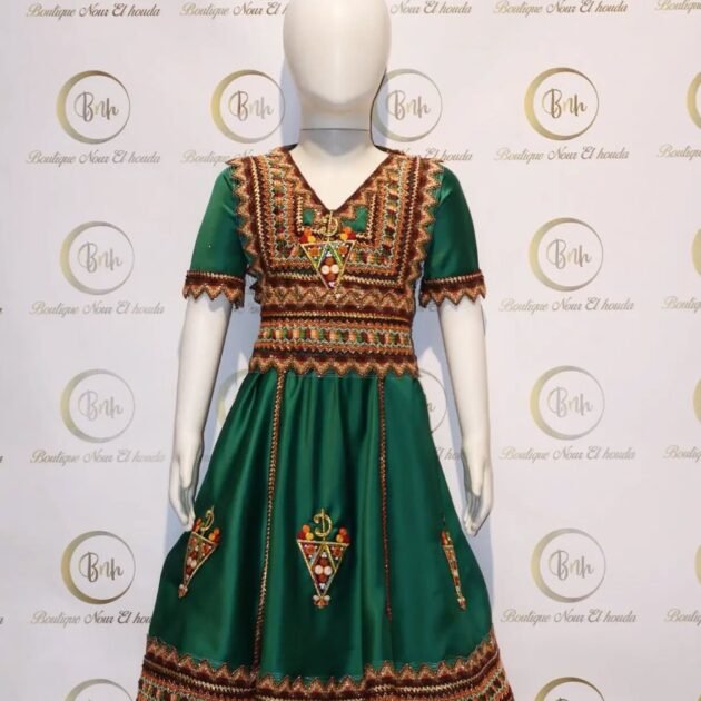 قبايل بنات لون أخضر موديل ايفازي