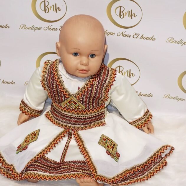 جبة قبايل بنات تلبس. 6اشهر . عام