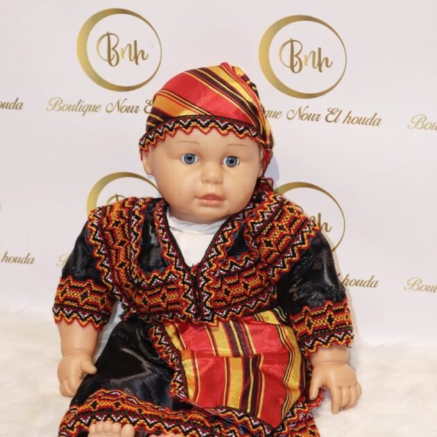 قبائلية بنات  تلبس    عام