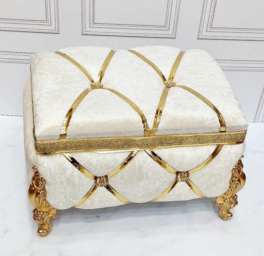 طبق حنة موديل كوفر اللون ابيض بالذهبي دوزان سامبل