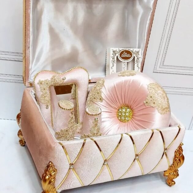 طبق حنة موديل كوفر اللون rose دوزان مغلفين بالقطيفة