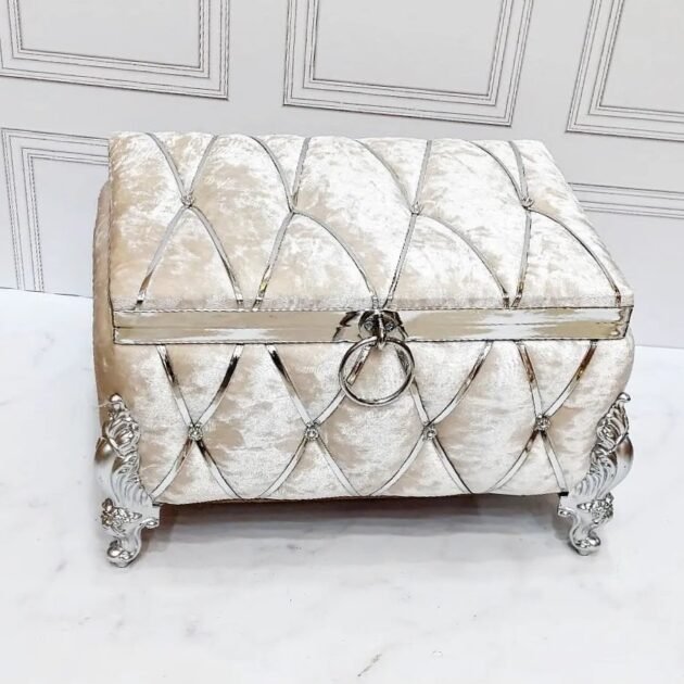 طبق حنة موديل كوفر اللون ابيض بالفضي دوزان سامبل