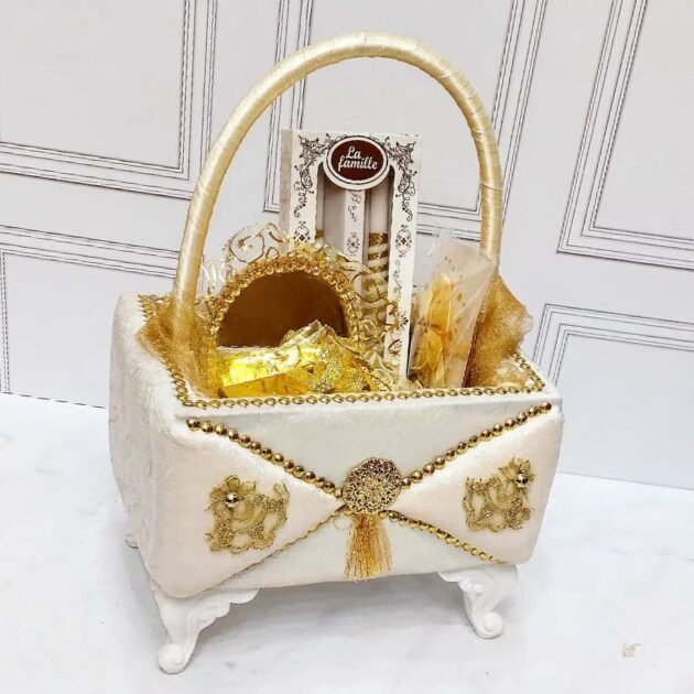 طبق حنة حجم صغير متكون من 6 قطع