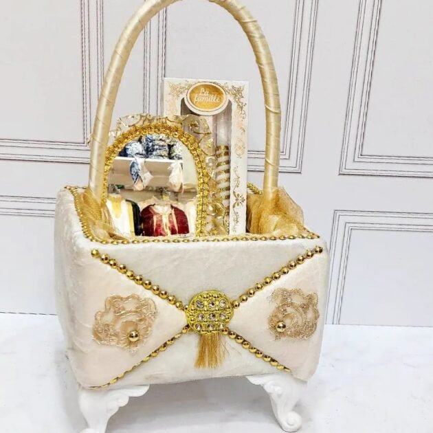 طبق حنة حجم صغير متكون من 6 قطع