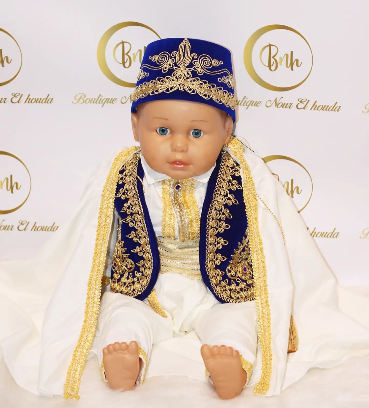 لبسة عاصمي بالبرنوس اللون ازرق بالذهبي من 3أشهر ل 6 سنوات - الصورة 2
