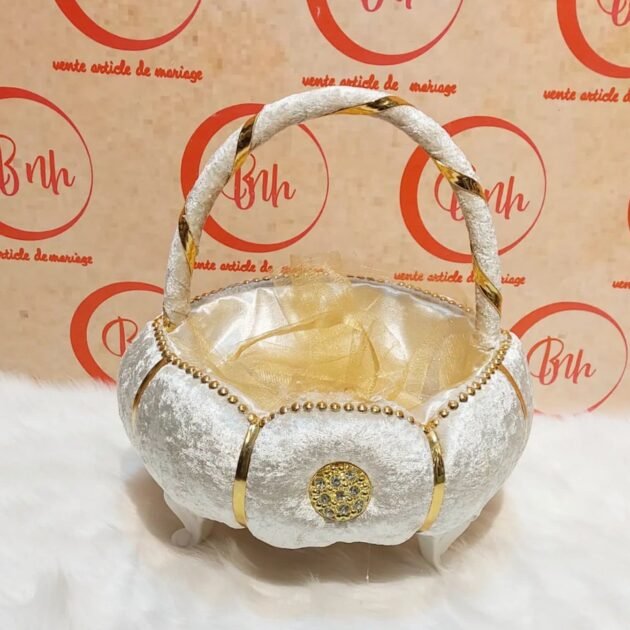 طقم  حنة تقليدي بلمسة عصرية ليزيد مناسبتكم بهجة وفرحة.+🎁 هدية