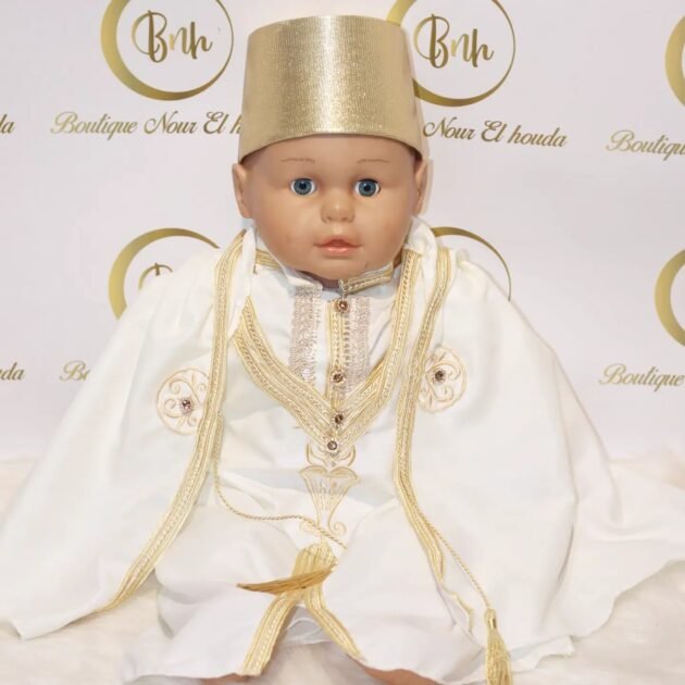 طقم ختان للرضع موديل عباية وبرنوس