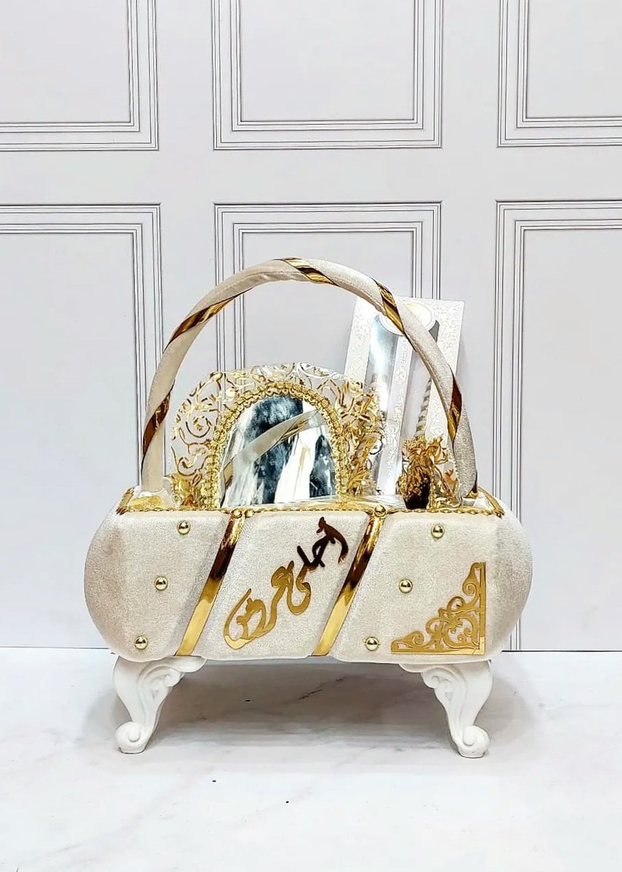 طبق حنة أحلى عروس حجم صغير متكون من 6 قطع