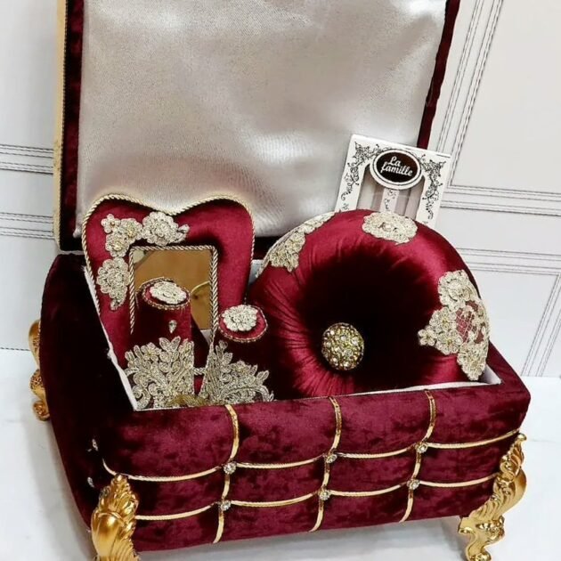 طبق حنة luxe  دوزان مغلفين بالقطيفة متكون من 9 قطع