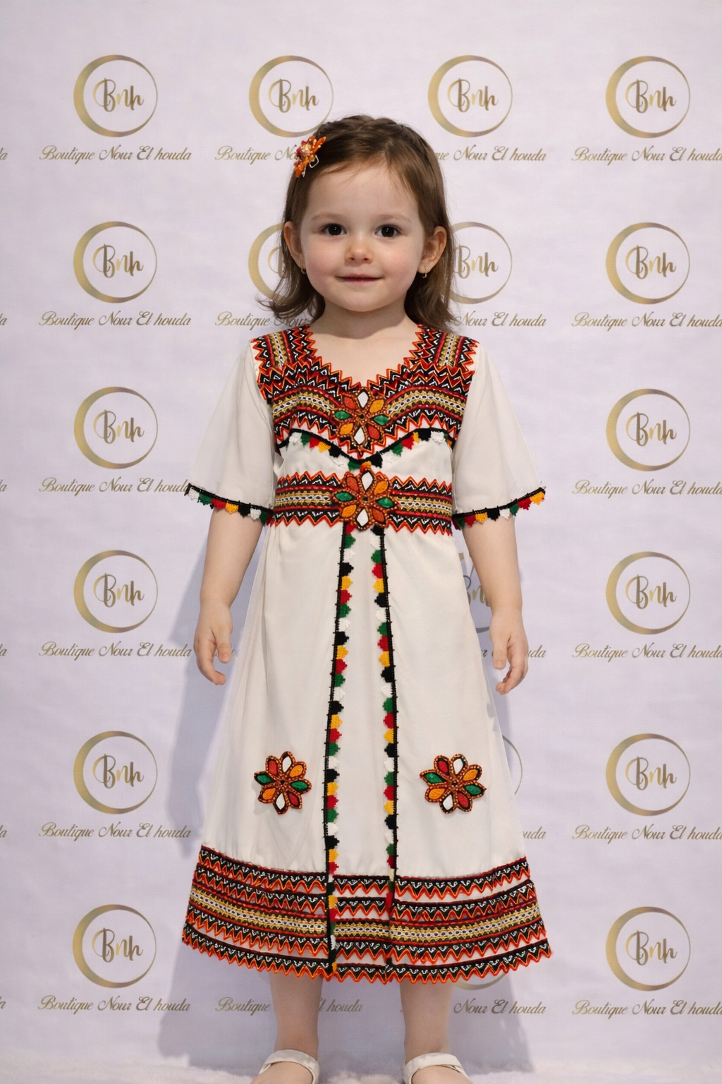 جبة قبايل بنات المقاسات المتوفرة عامين . 4 سنوات . 10 سنوات. 12 سنة - الصورة 2